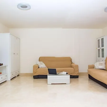 2 Bedrooms In Magnolia Golf Resort, La Caleta Lejlighed Costa Adeje (Tenerife)