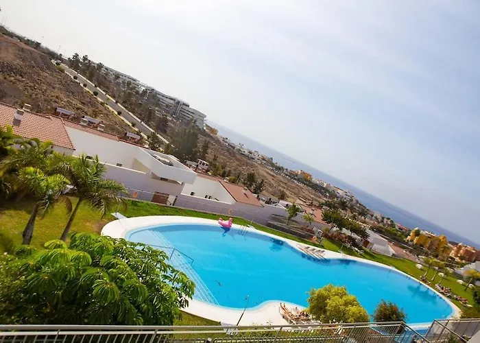 2 Bedrooms In Magnolia Golf Resort, La Caleta Apartmán